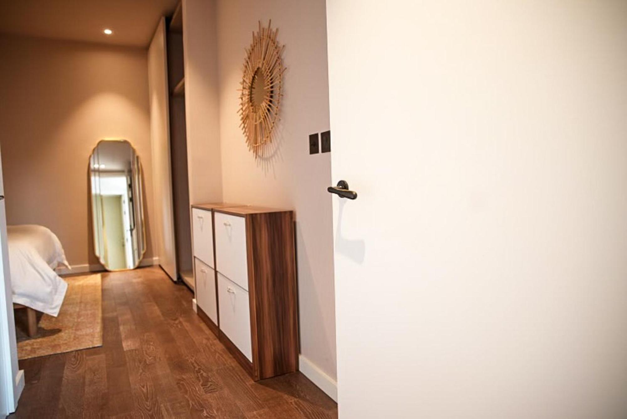 런던 Chic Luxury Living In Battersea Power Station 아파트 외부 사진
